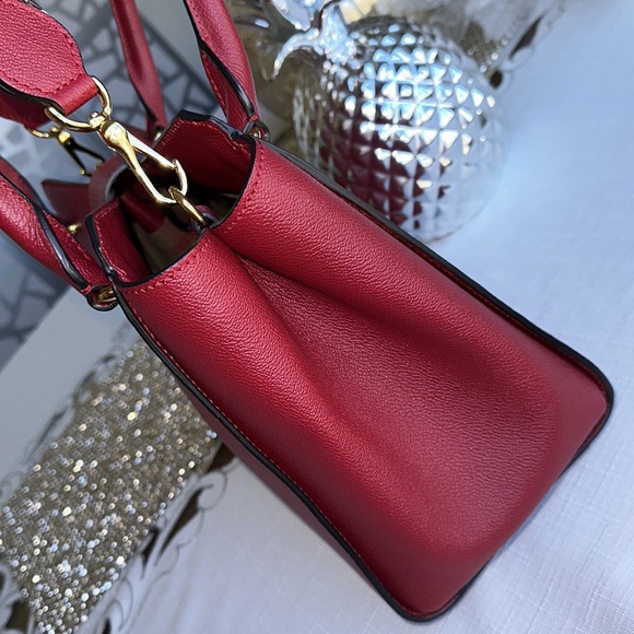 Authentic Burberry bag - Picture 8 of 14